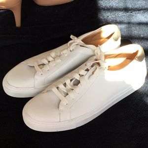 Banana Republic leather lace up sneakers